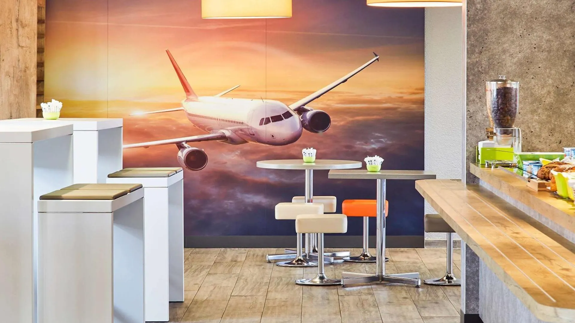 Ibis Budget Marseille Aeroport Provence Vitrolles  Hotel Vitrolles (Bouches-du-Rhone)