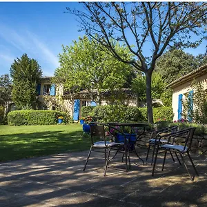 לינה וארוחת בוקר La Ferme, Saint-Marc-Jaumegarde