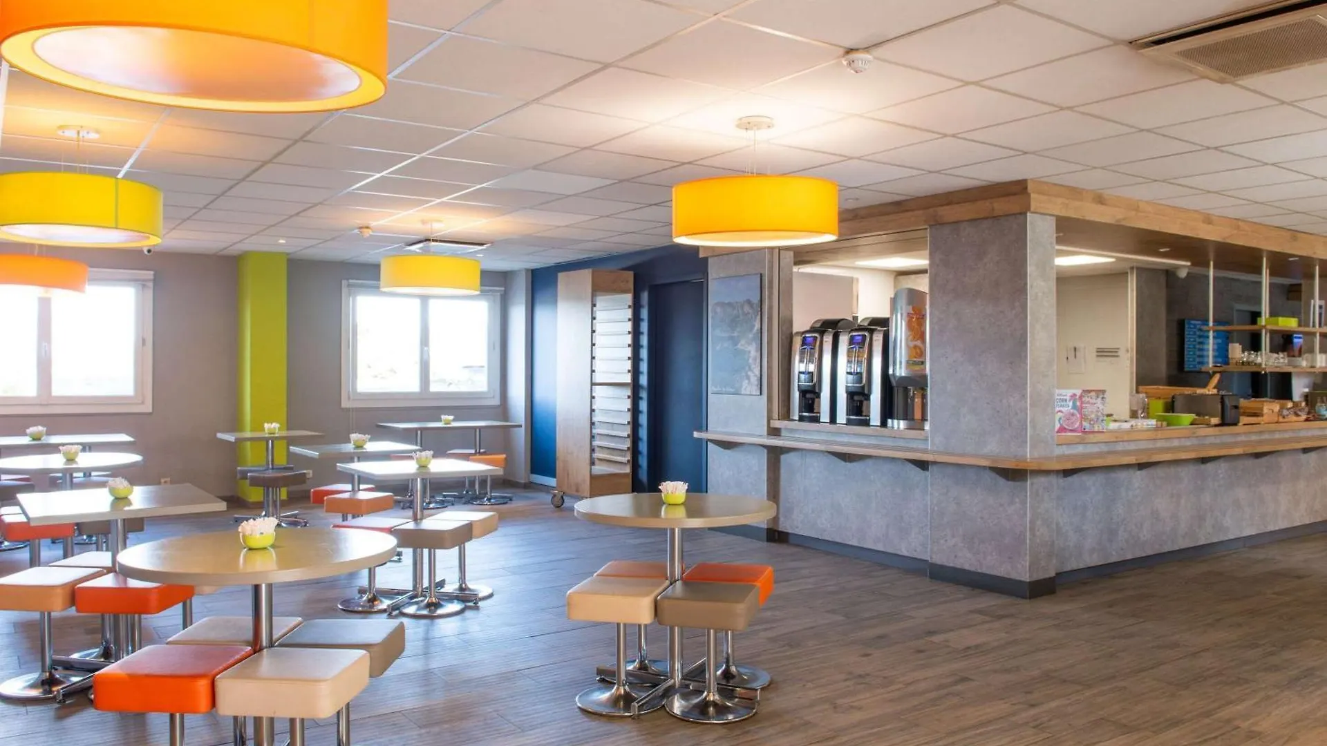 ויטרולה Ibis Budget Marseille Aeroport Provence