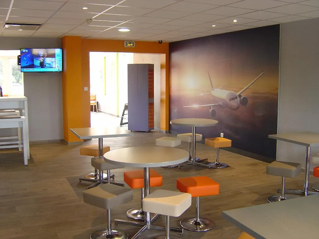 ויטרולה Ibis Budget Marseille Aeroport Provence צרפת